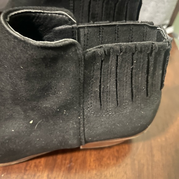 Size 8 Suede booties - Picture 3 of 6